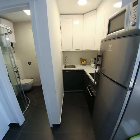 Jugo - New Apartment, Very Close To The Center And Beache, With Sea View شقة *