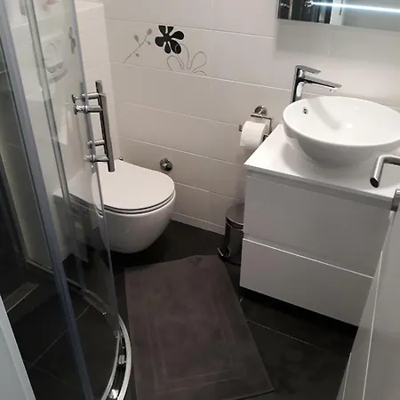 Jugo - New Apartment, Very Close To The Center And Beache, With Sea View * Split