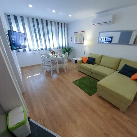 Apartament Jugo - New Apartment, Very Close To The Center And Beache, With Sea View Split